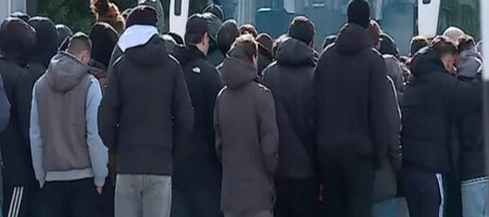 Μπενφίκα: 200 οπαδοί για εξηγήσεις στο προπονητικό κέντρο της ομάδας