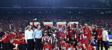 Final Four 2026: Η απονομή της EuroLeague στον Ολυμπιακό (pics)