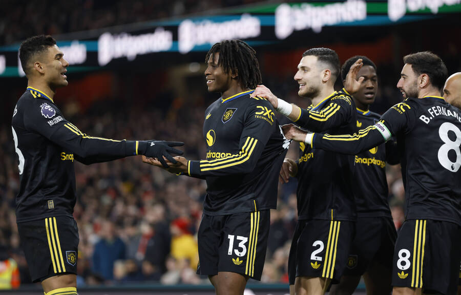 Σούπερ παράδοση και φόρμα η Γιουνάιτεντ