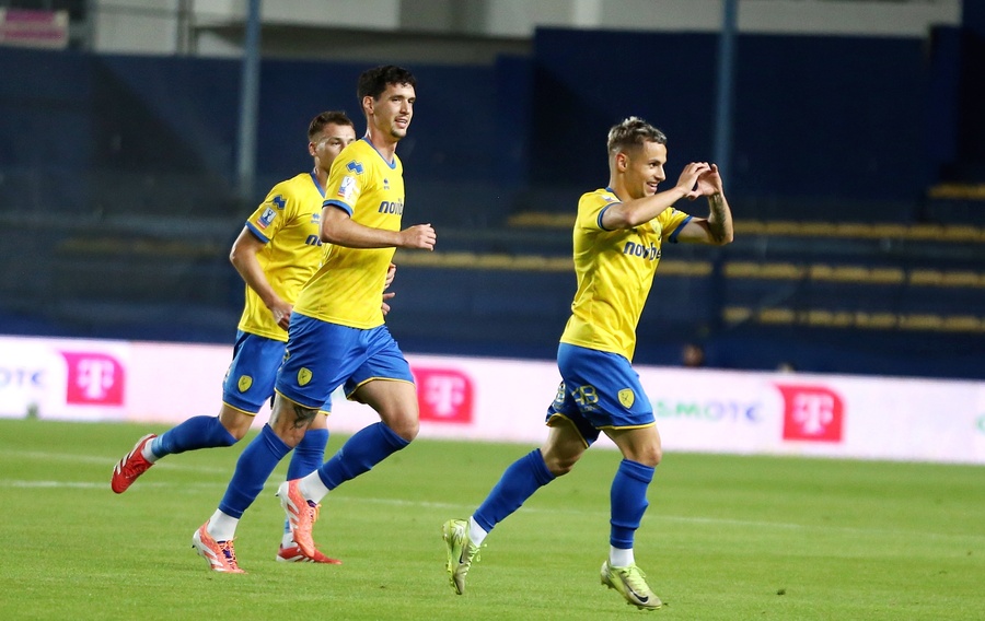 Παναιτωλικός - Ελλάς Σύρου 4-1: Σαρωτικοί οι Αγρινιώτες, έκαναν «σεφτέ» στη League Phase! (video)