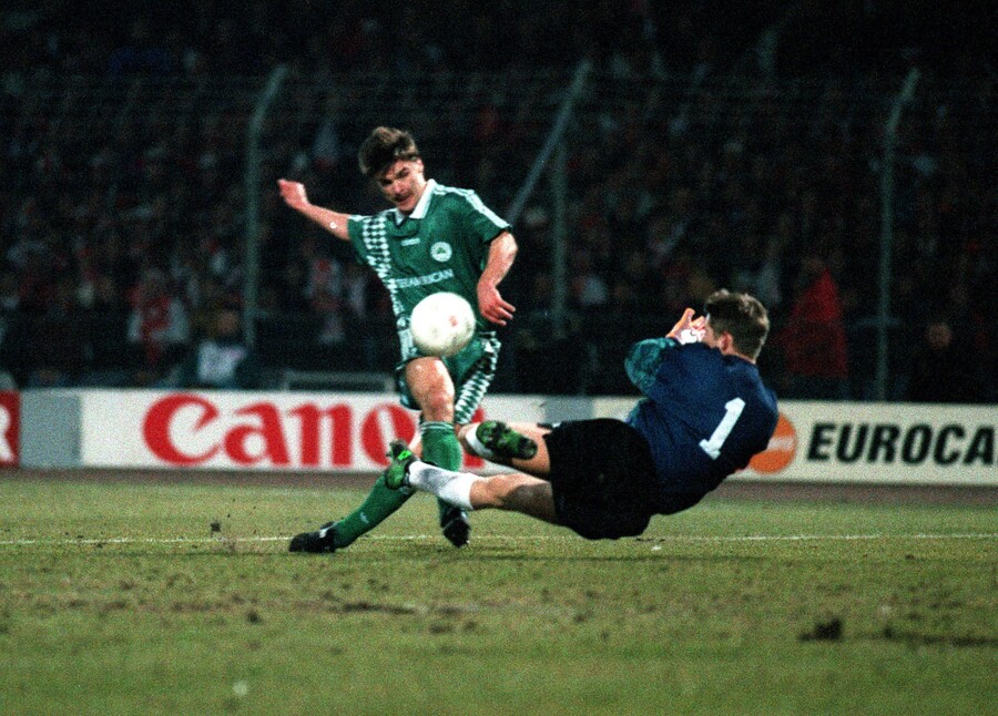 Τριάντα χρόνια από το έπος στο Άμστερνταμ – Η νίκη του Παναθηναϊκού επί του Άγιαξ (video)