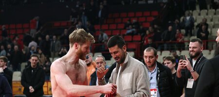 Ολυμπιακός: Στο ΣΕΦ και με φανέλα Γουόκαπ ο Τζόκοβιτς (vid)