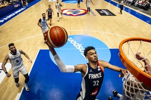 Αρχηγός της Εθνικής Γαλλίας ο Βίκτορ Γουεμπανιαμά