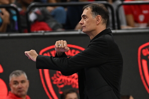 Μπαρτζώκας: «Αναληθή τα όσα λέγονται για τον Ταϊρίκ Τζόουνς»