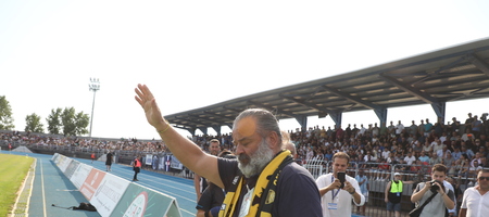 Ηλιόπουλος: «Ξεκινούν σιγά σιγά τα στριμώγματα για την ΑΕΚ»