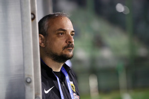 Τσατάλης: «Τόσο πολύ φοβάστε τον Αλμέιδα;»