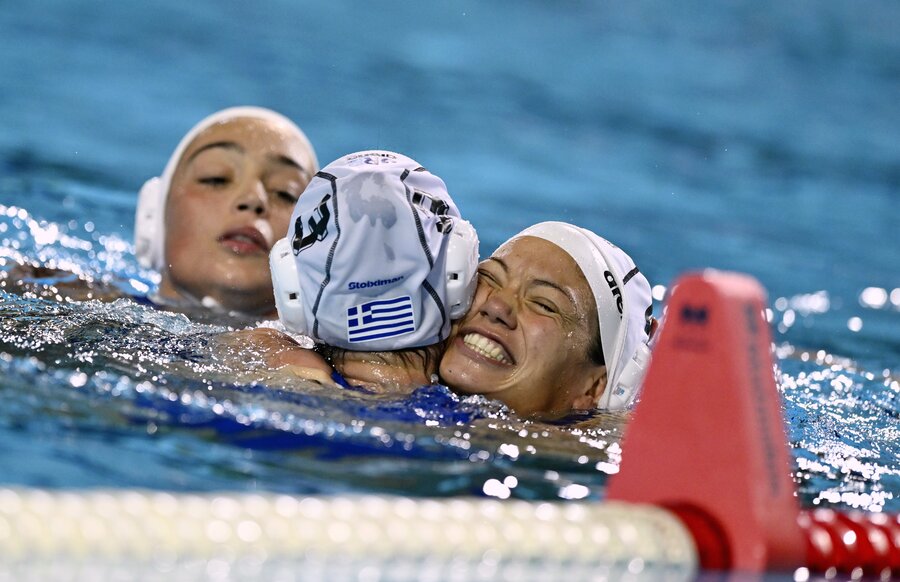 Ελλάδα - Ιταλία 15-8: Ισοπέδωσε τις Ιταλίδες και κατέκτησε το χάλκινο στο Ευρωπαϊκό Πρωτάθλημα η «γαλανόλευκη»! (video)