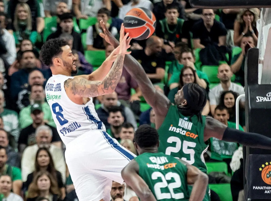 Η Εφές αποχαιρέτησε τον Βαμπ (photos)