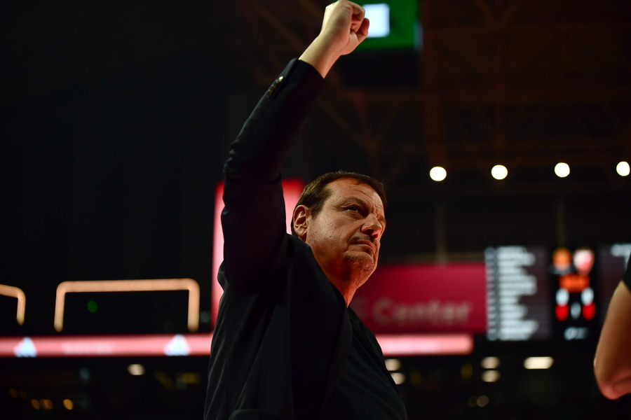 Αταμάν σε παίκτες: «Για 36-37 λεπτά παίξαμε τέλειο μπάσκετ» (video)