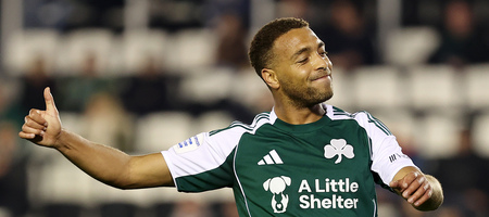 Παναθηναϊκός: Αγωνία για Ντέσερς, έχασε το ματς με την Ουγκάντα λόγω τραυματισμού