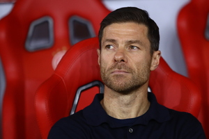 Bild: «Φαβορί για τον πάγκο της Λίβερπουλ ο Τσάμπι Αλόνσο»