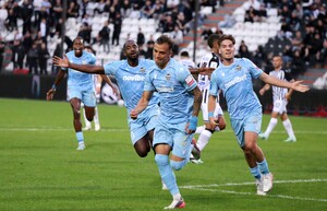 ΠΑΟΚ - Καλαμάτα 1-3: «Μαύρη Θύελλα» σάρωσε την Τούμπα και οι Μεσσήνιοι πανηγύρισαν ιστορική νίκη! (video)