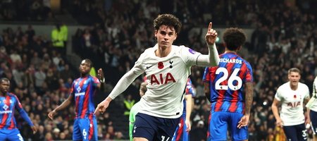 Τότεναμ - Κρίσταλ Πάλας 2-0: Τρίτη σερί νίκη και βαθμολογική ανάσα για τα «σπιρούνια»