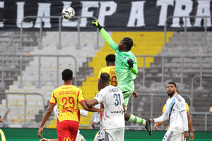 Αναξιόπιστες και οι δύο ομάδες