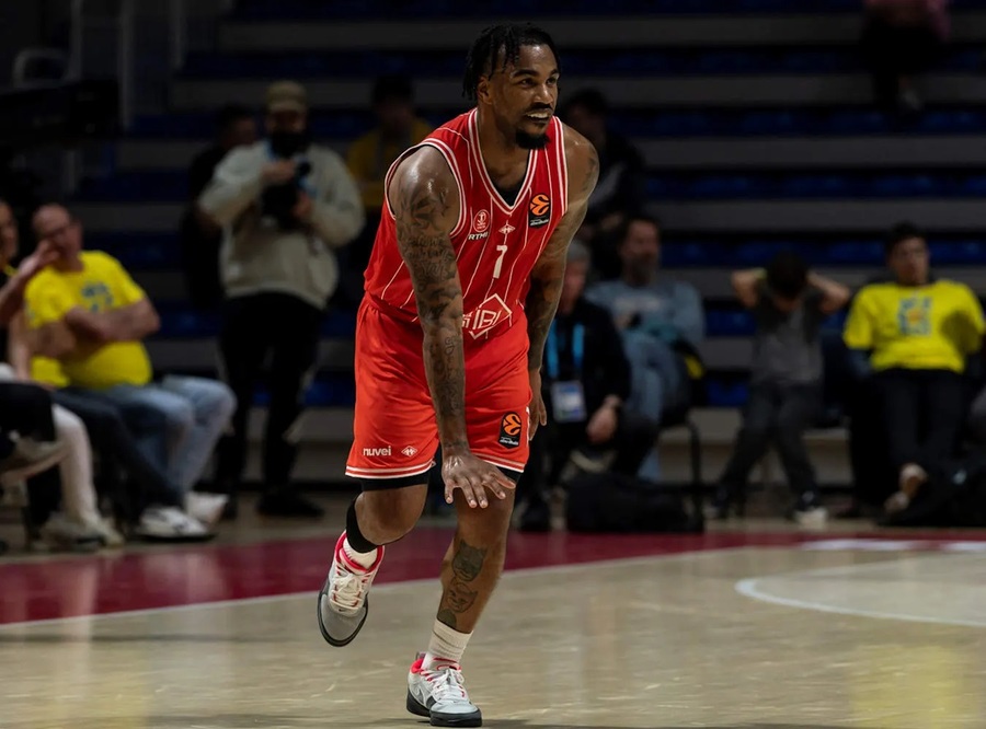 Βρήκε τον αντικαταστάτη του ΜακΙντάιρ ο Ερυθρός Αστέρας