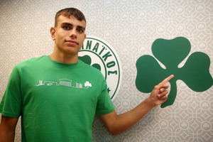 Ο Παναθηναϊκός έκανε επαγγελματίες τους Σπαθάρη και Νικολετόπουλο