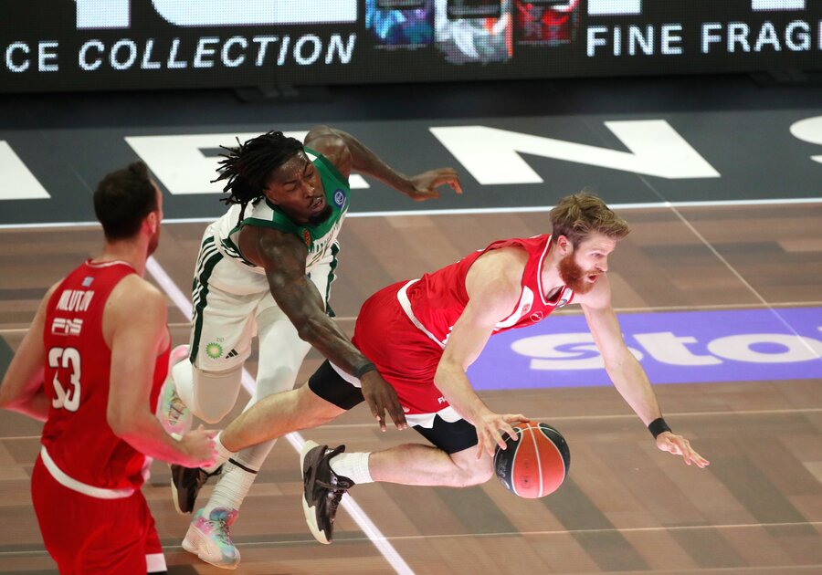 Έναρξη των Playoffs της Euroleague με ειδικά στοιχήματα!