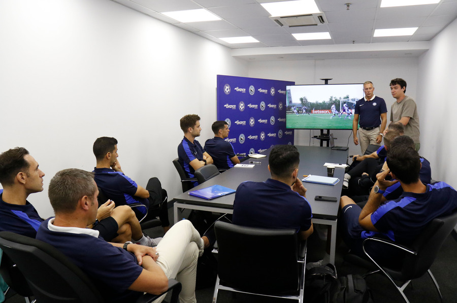 VAR ROOM: Ξεκίνησαν τα σεμινάρια της ΚΕΔ για τους διαιτητές VAR (video)