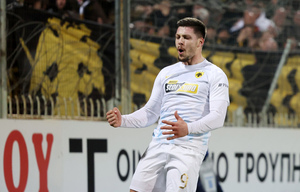 Super League: Η ΑΕΚ κερδίζει έδαφος στη «μάχη» για τον τίτλο