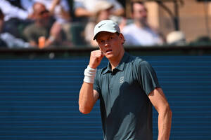 Εκθρόνισε τον Αλκαράθ κι έγινε Βασιλιάς του Μόντε Κάρλο ο Σίνερ!