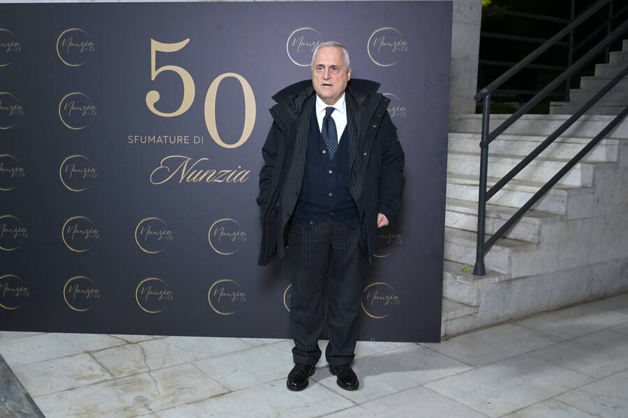 Λάτσιο: Οπαδοί απειλούν και εκβιάζουν τον Λοτίτο