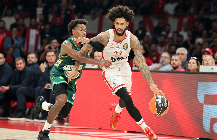 Το ντέρμπι των αιωνίων αντιπάλων με ενισχυμένες αποδόσεις!