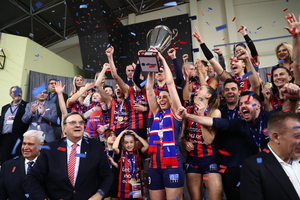 AO Θήρας-Πανιώνιος 1-3: Σήκωσαν το πρώτο Κύπελλο της ιστορίας τους οι «κυανέρυθρες» (video)