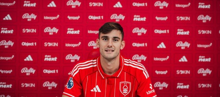 Παίκτης της Νότιγχαμ Φόρεστ ο θηριώδης σέντερ φορ Λούκα!