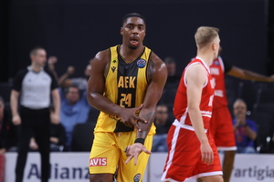 AEK - Σαλόν Βίλπας 95-93: Απέφυγε το... έμφραγμα! (videos)