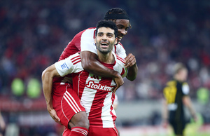 Ολυμπιακός – Άρης 2-1: Αγχώθηκαν πολύ αλλά τελικά πήραν το «τρίποντο» οι Πειραιώτες (video)