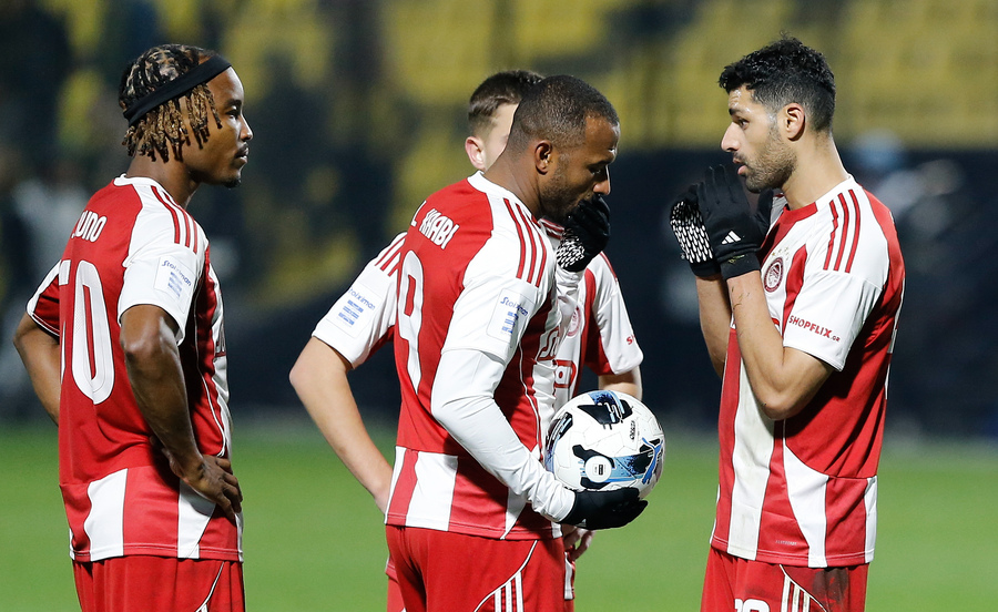 Για την πρωτιά ο Ολυμπιακός