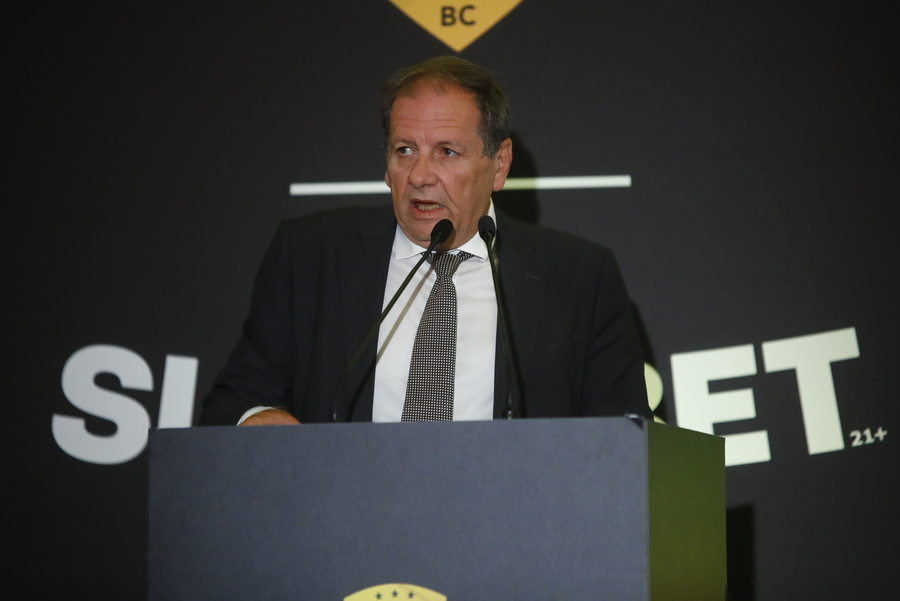 Αγγελόπουλος: «Μου έλεγαν τρέξε να σωθείς»