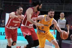 Με Μιχάϊλιουκ η Ουκρανία κόντρα στην Ελλάδα