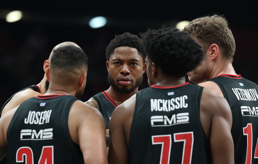 Ο ερυθρόλευκος «εμφύλιος» με ενισχυμένες αποδόσεις!