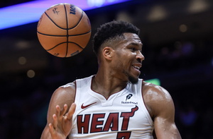 NBA: Triple-double ο Αντετοκούνμπο, αλλά οι Χιτ συνεχίζουν χωρίς νίκη (video)