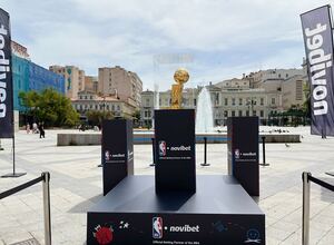 Το “3on3 Road to Glory” της Novibet φέρνει τη μαγεία του NBA με το Larry O’Brien Trophy σε Αθήνα, Πειραιά και Θεσσαλονίκη