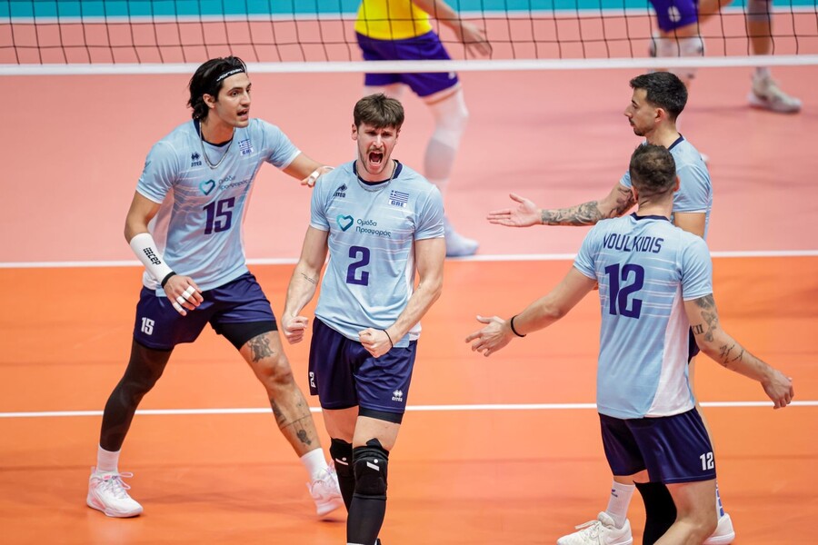 Ελλάδα - Σουηδία 3-1: Φουλ για τους «16» του EuroVolley!