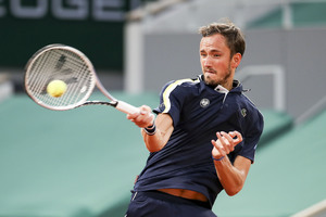 «Μπαμ» ακούστηκε στον ουρανό της Μελβούρνης, εκτός Australian Open ο Μεντβέντεφ! (video)