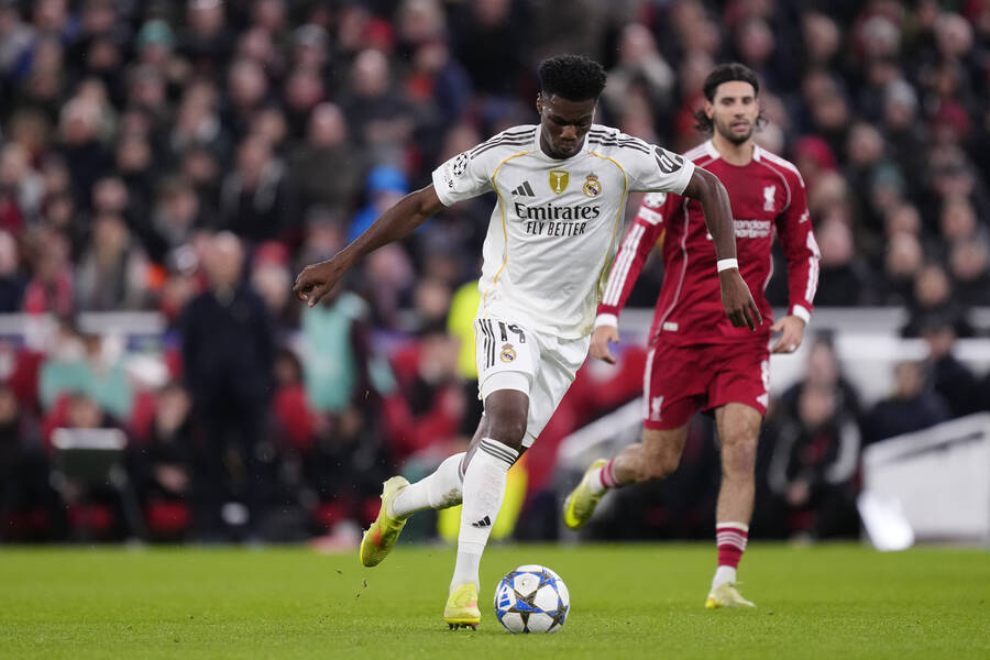 Ρεάλ Mαδρίτης: «Όχι» στα 90 εκατ. ευρώ της Γιουνάιτεντ για Τσουαμενί