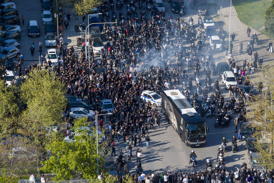 ΠΑΟΚ: Πανικός στην αναχώρηση της αποστολής για Τούμπα! (pics)