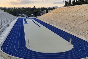 Παναθηναϊκό Στάδιο: Ολοκληρώθηκε η διαγράμμιση του νέου αγωνιστικού τάπητα