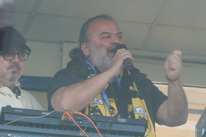 Ηλιόπουλος: «Σήμερα γιορτάζει το ελληνικό ποδόσφαιρο, να μην πέσει ούτε ένα χαρτάκι»