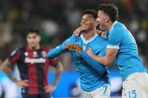 Νάπολι - Μπολόνια 2-0: Με σούπερ Νέρες οι «παρτενοπέι» κατέκτησαν το τρίτο τους Σούπερ Καπ Ιταλίας!