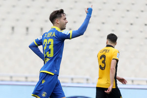 Πανσερραϊκός: Ενίσχυση με Ριέρα