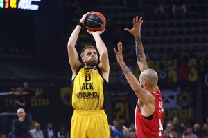 Άρης Betsson: Προχωρημένες επαφές με Χαραλαμπόπουλο