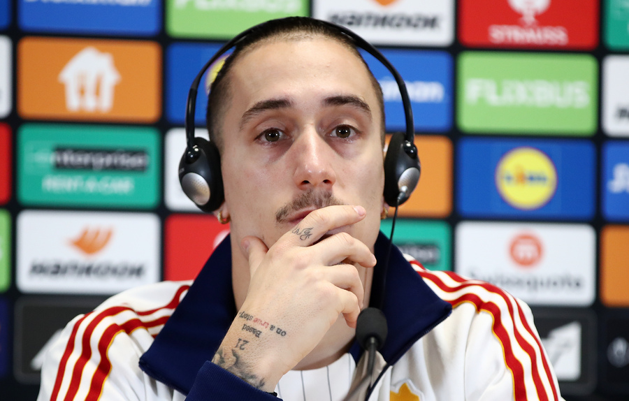 Τσιμίκας για τους οπαδούς του ΠΑΟΚ: «Είναι μια τραγωδία που μας θλίβει όλους, προσεύχομαι για τις οικογένειες των θυμάτων»