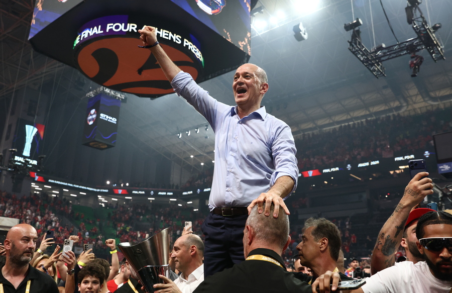 Final Four 2026: Η απονομή της EuroLeague στον Ολυμπιακό (pics)