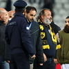 ΠΑΟΚ - ΑΕΚ: Ένταση και τετ α τετ Ηλιόπουλου με Γιώργο Σαββίδη (video)