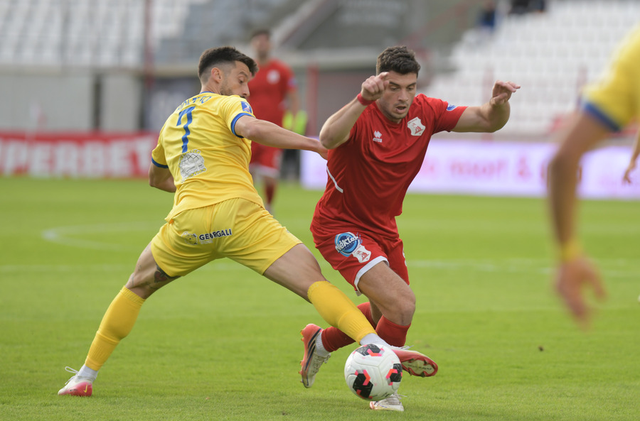 Πανσερραϊκός - Νίκη Βόλου 0-1: Μεγάλο διπλό των Θεσσαλών με γκολάρα Μακρυγιάννη (vids)