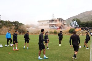 «Το Κύπελλο θα πάρουμε στο Πανθεσσαλικό»: Πανικός στην προτελευταία προπόνηση του ΟΦΗ ενόψει τελικού! (pics + vid)